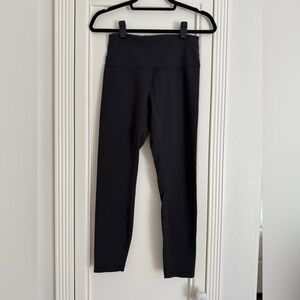 NWOT Lululemon Wunder Train High-Rise Tight 25”
